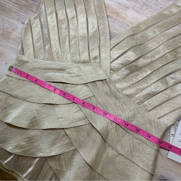 NWT Adrianna Papell Peplum Top - Picture 15 of 15